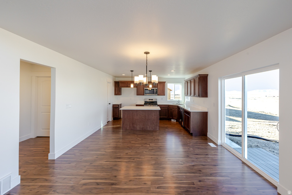 4439 N DWARVEN DR #124 Eagle Mountain, UT 84005