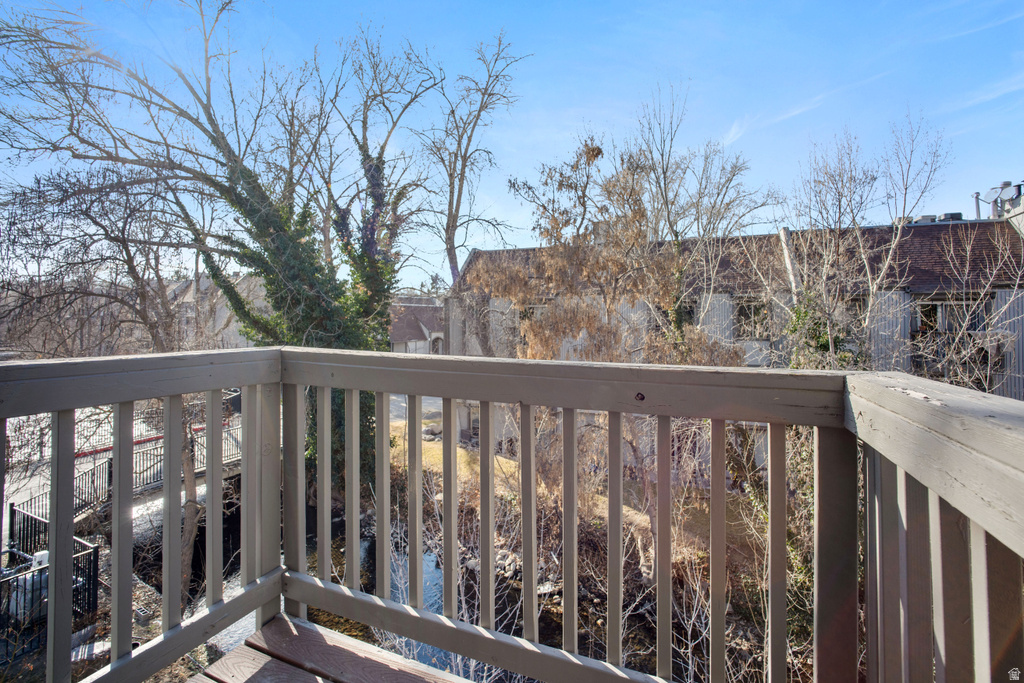 475 E CREEKSIDE CIR #F Murray, UT 84107