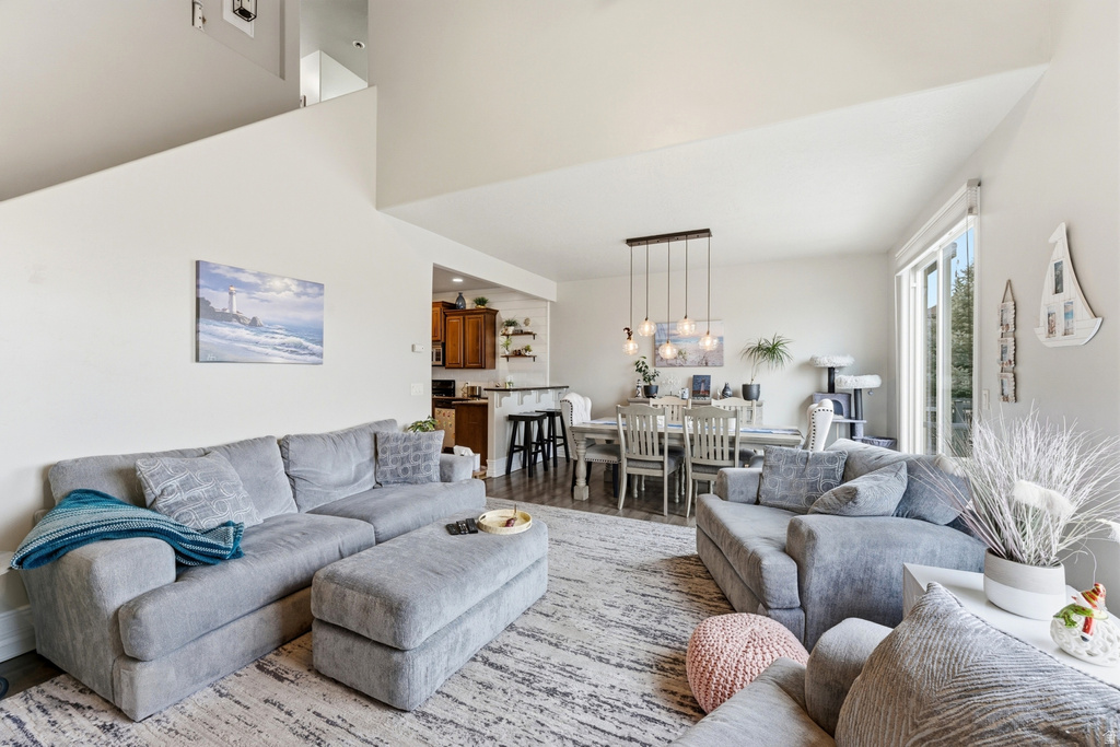 283 E NECHATEL DR Draper, UT 84020