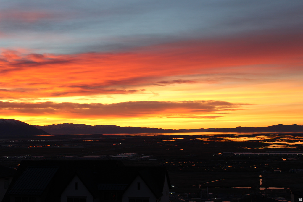 794 S MILLER AVE North Salt Lake, UT 84054