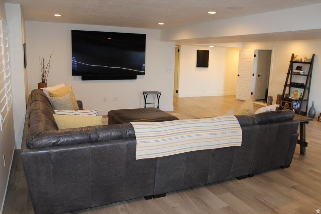 794 S MILLER AVE North Salt Lake, UT 84054