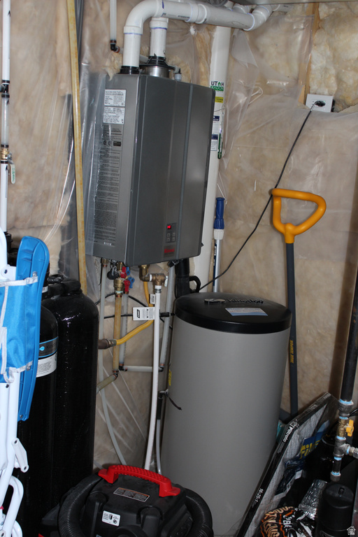 794 S MILLER AVE North Salt Lake, UT 84054