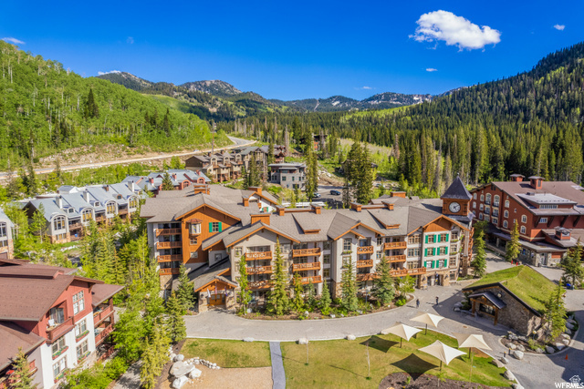 12090 E BIG COTTONWOOD CANYON RD #402 Solitude, UT 84121