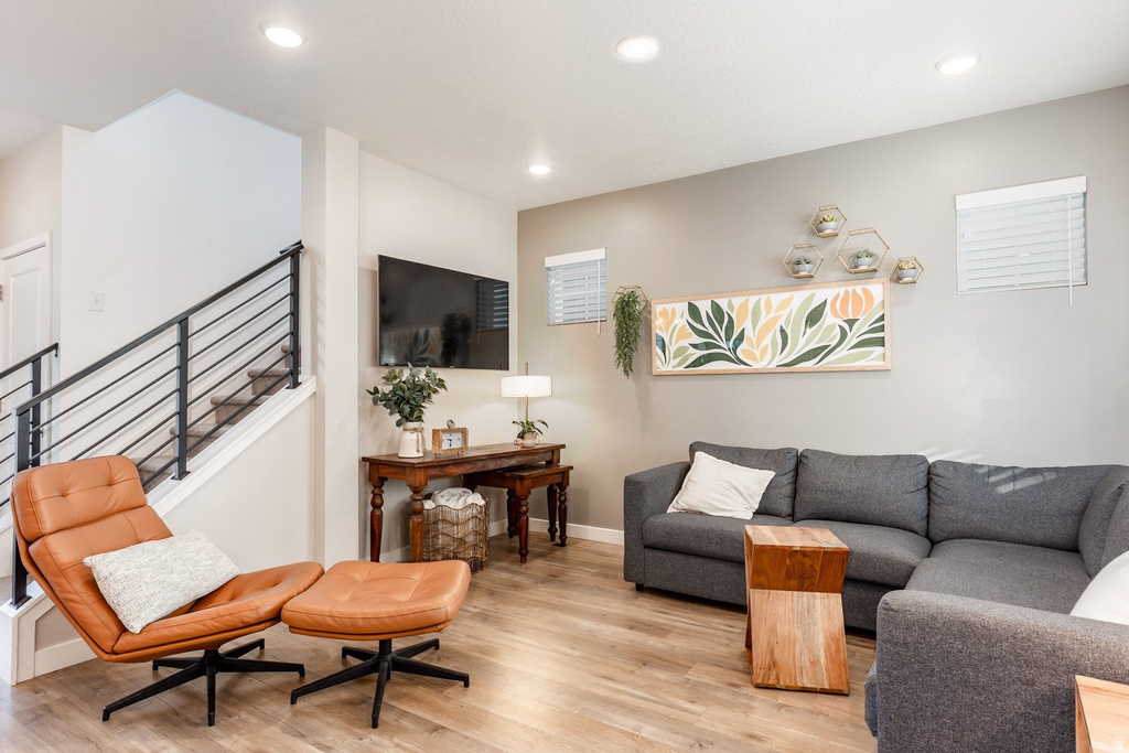 6801 W SKIP ROCK RD South Jordan, UT 84009