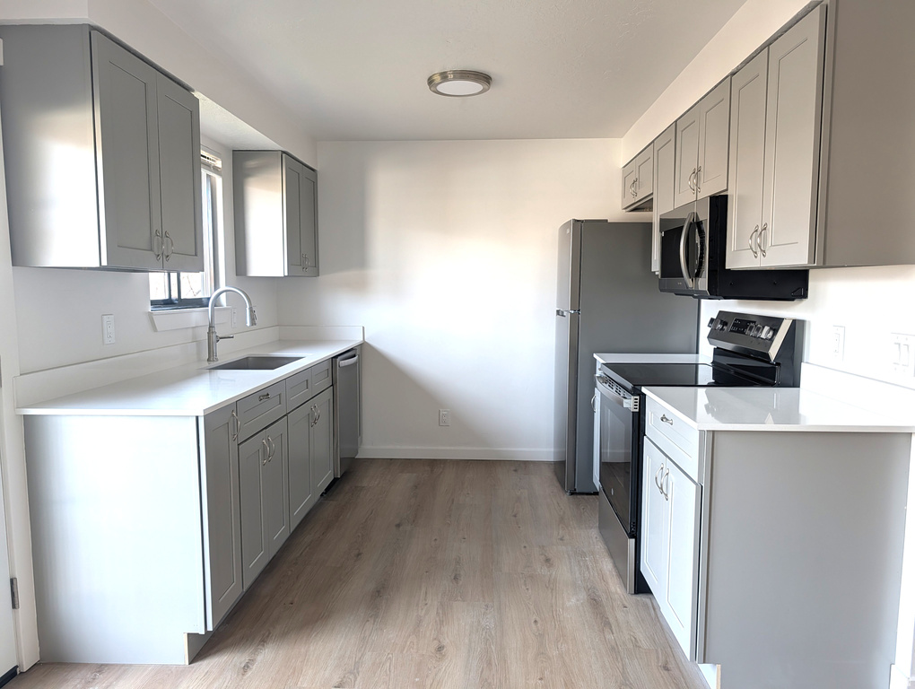 282 E 925 S Layton, UT 84041