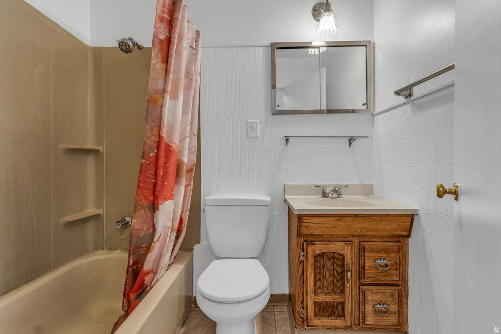 1005 N CAPISTRANO DR Salt Lake City, UT 84116