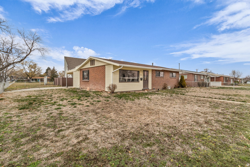 1005 N CAPISTRANO DR Salt Lake City, UT 84116