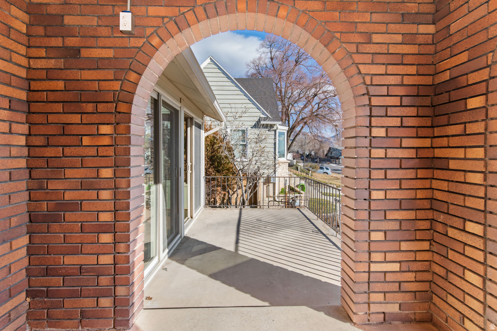 617 E 10TH AVE Salt Lake City, UT 84103