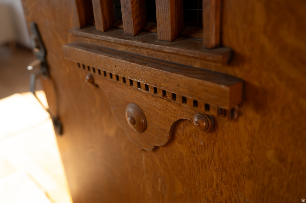 617 E 10TH AVE Salt Lake City, UT 84103