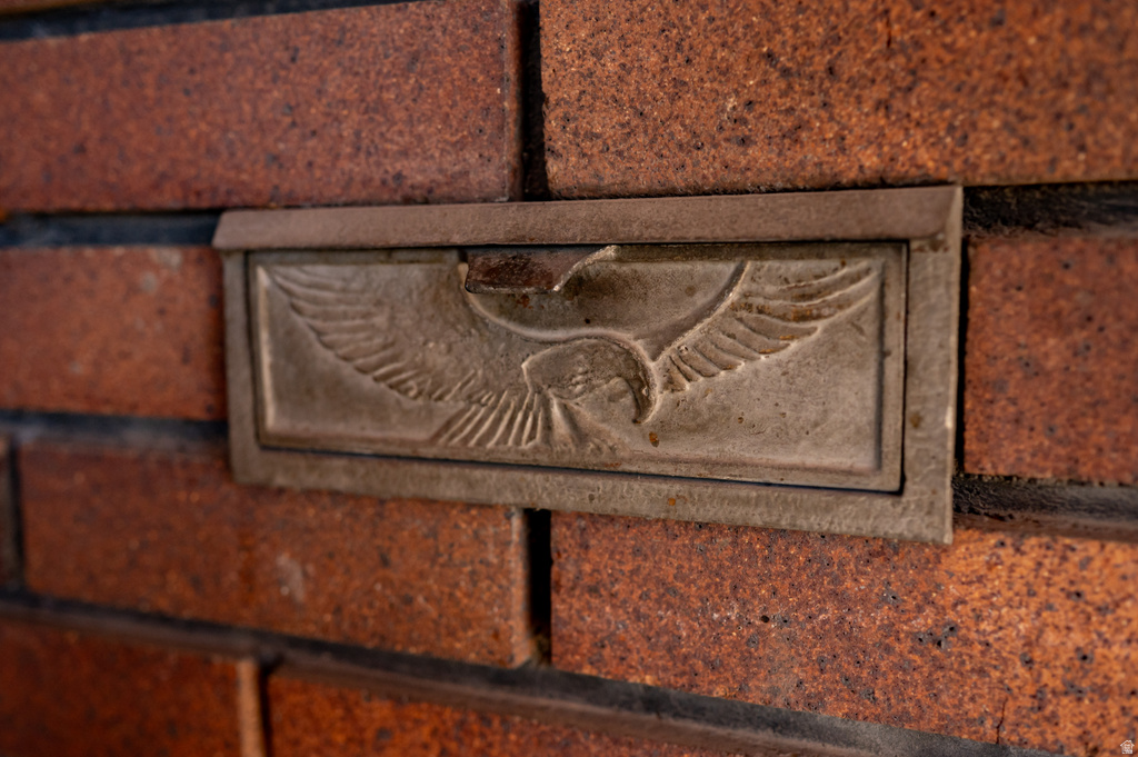 617 E 10TH AVE Salt Lake City, UT 84103