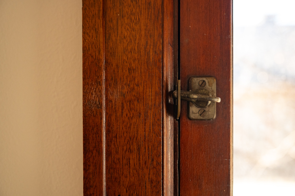 617 E 10TH AVE Salt Lake City, UT 84103