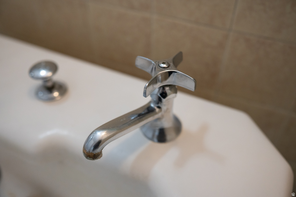 617 E 10TH AVE Salt Lake City, UT 84103