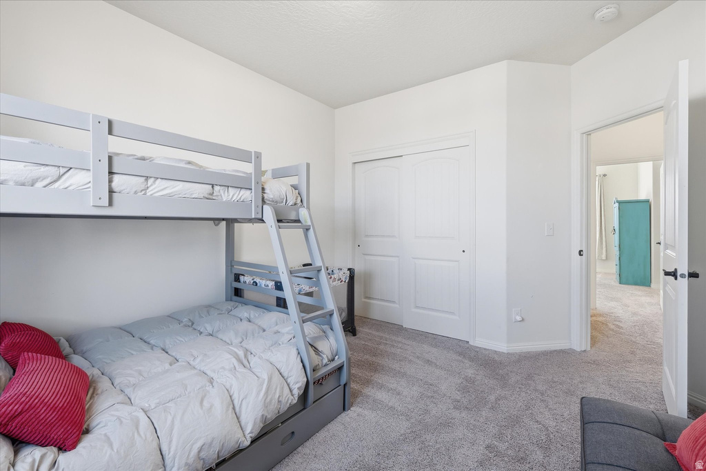 3842 S 5675 W Hooper, UT 84315