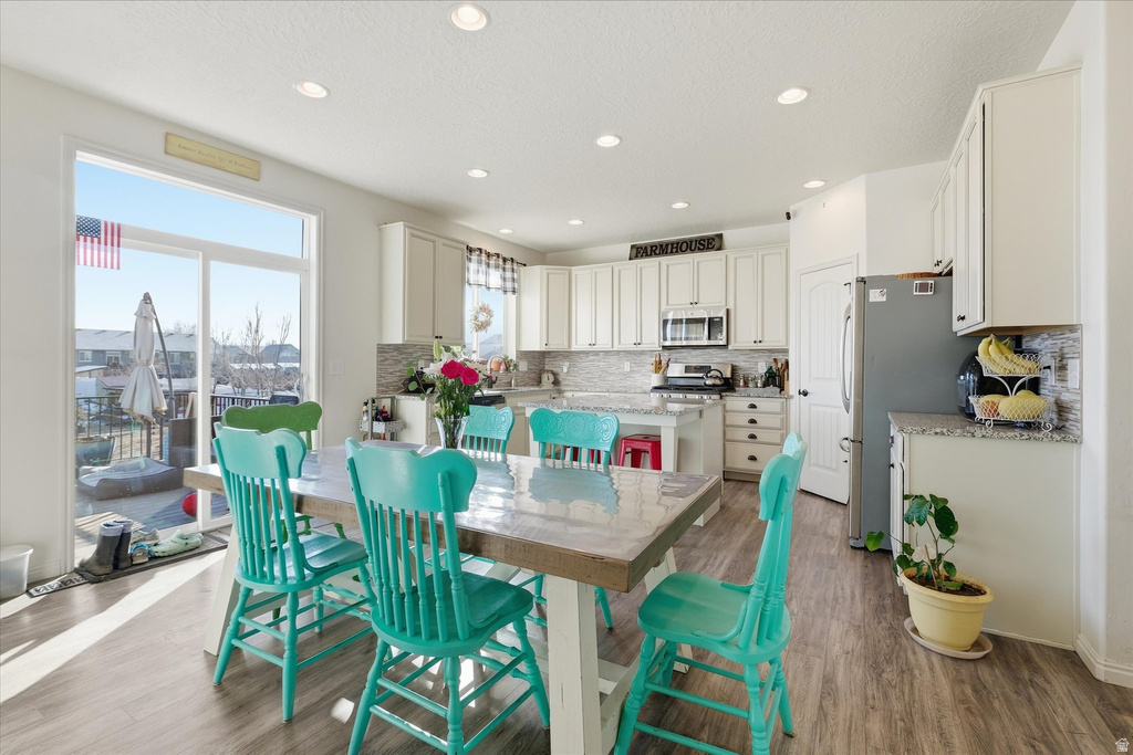 3842 S 5675 W Hooper, UT 84315