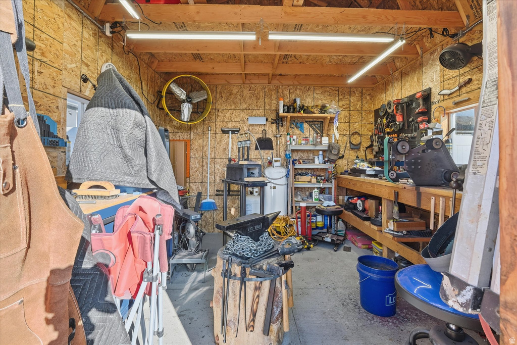 3842 S 5675 W Hooper, UT 84315