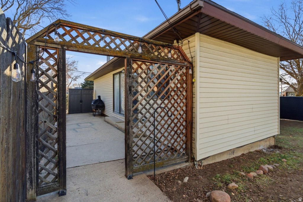 1406 E 21ST ST Ogden, UT 84401