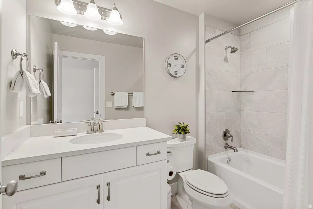 2264 E CASCADA WAY Washington, UT 84780