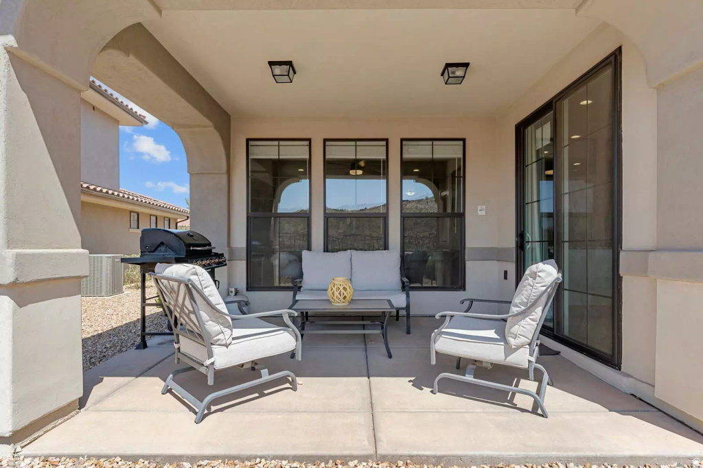 2264 E CASCADA WAY Washington, UT 84780