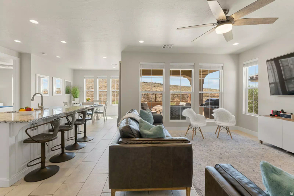 2264 E CASCADA WAY Washington, UT 84780