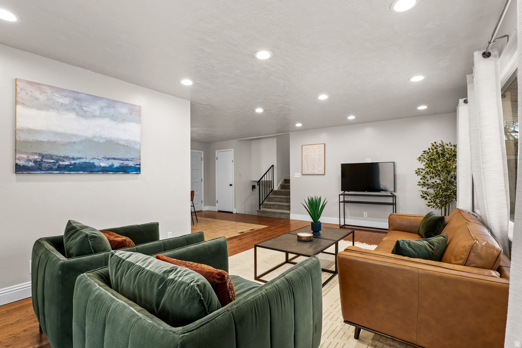 1528 E SUNVIEW DR Ogden, UT 84404