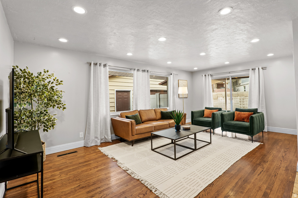 1528 E SUNVIEW DR Ogden, UT 84404