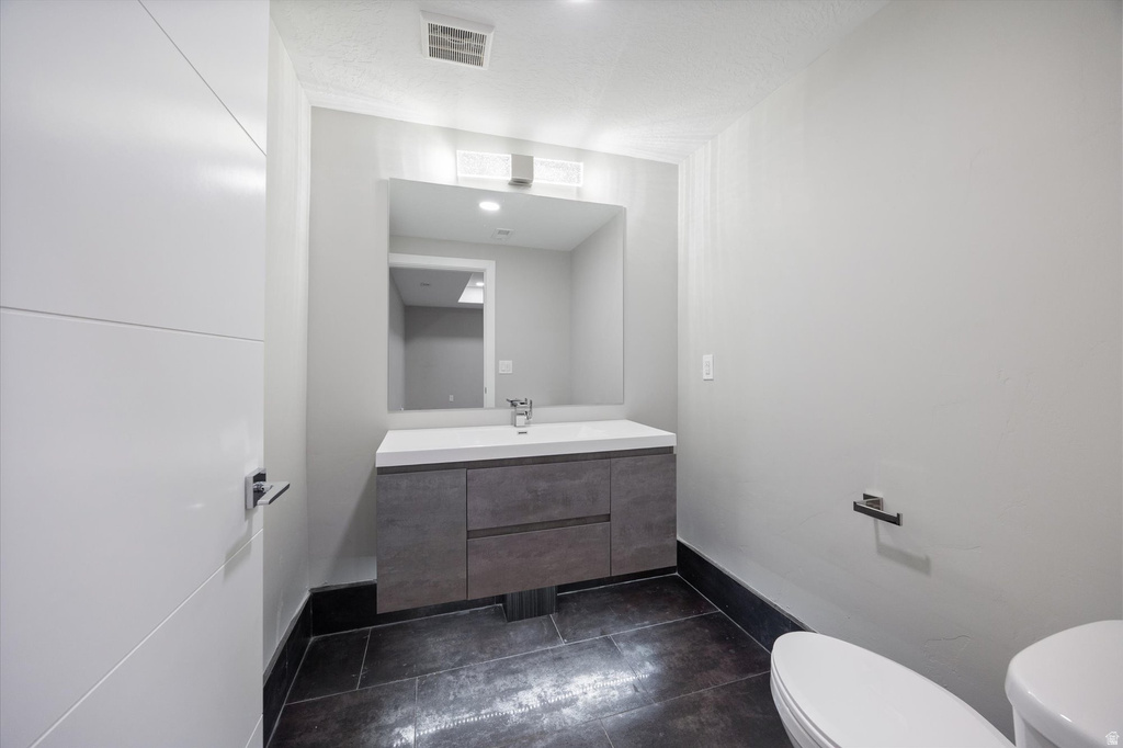 7045 S 300 E Midvale, UT 84047