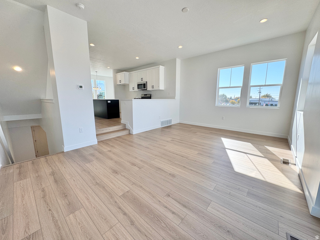 1707 N 1625 W Layton, UT 84041