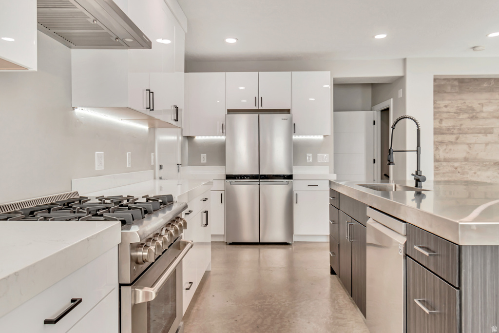 7033 S 300 E Midvale, UT 84047