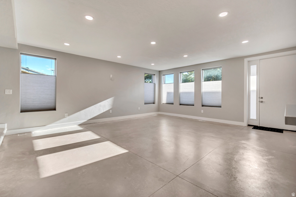 7033 S 300 E Midvale, UT 84047