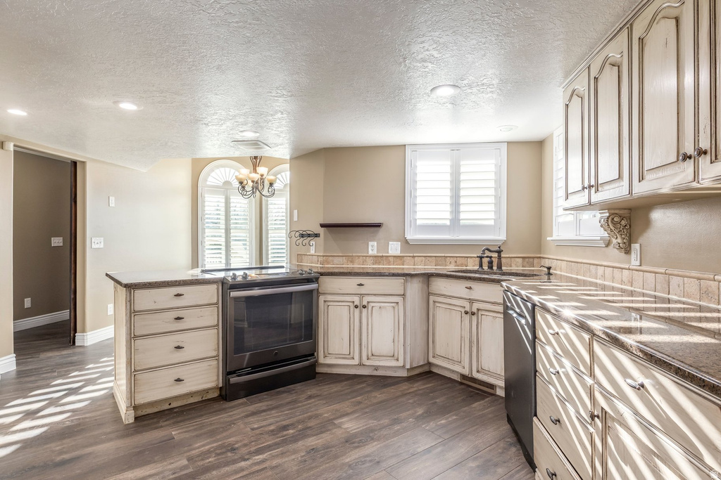 284 N 1000 E Spanish Fork, UT 84660