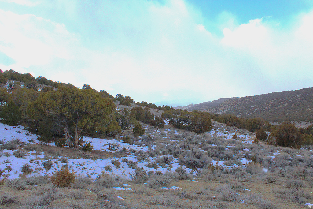 3215 E LITTLE VALLEY RD Vernal, UT 84078