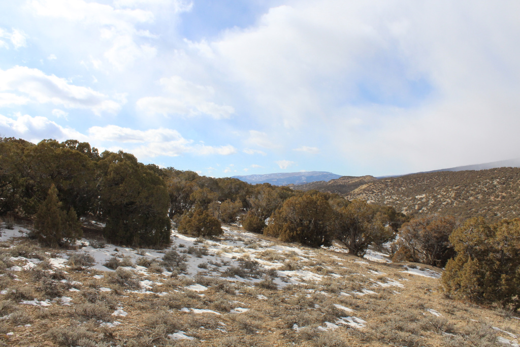 3215 E LITTLE VALLEY RD Vernal, UT 84078