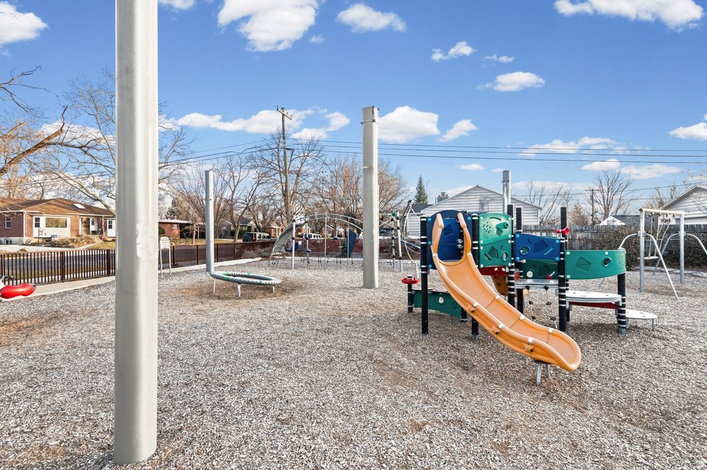 2845 S 1500 E Salt Lake City, UT 84106