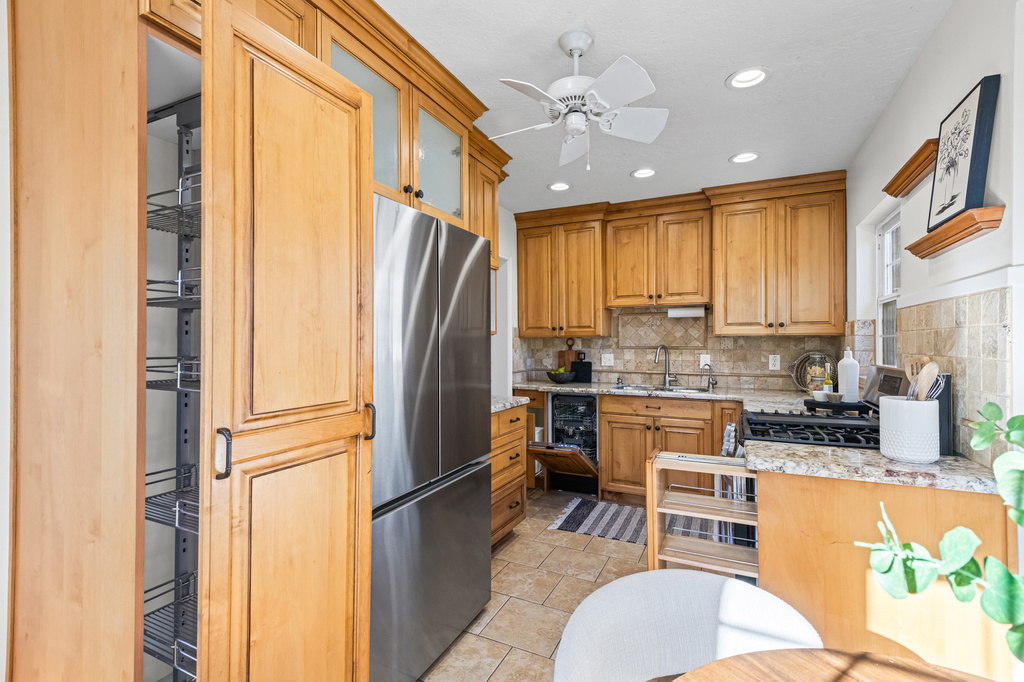 2845 S 1500 E Salt Lake City, UT 84106