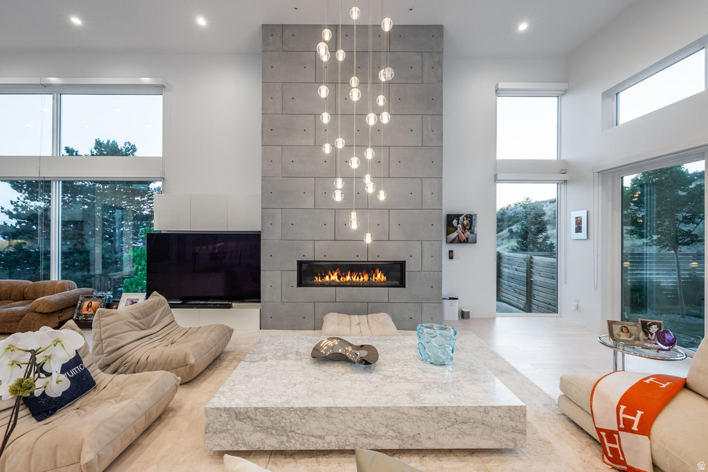 405 N VIRGINIA ST Salt Lake City, UT 84103