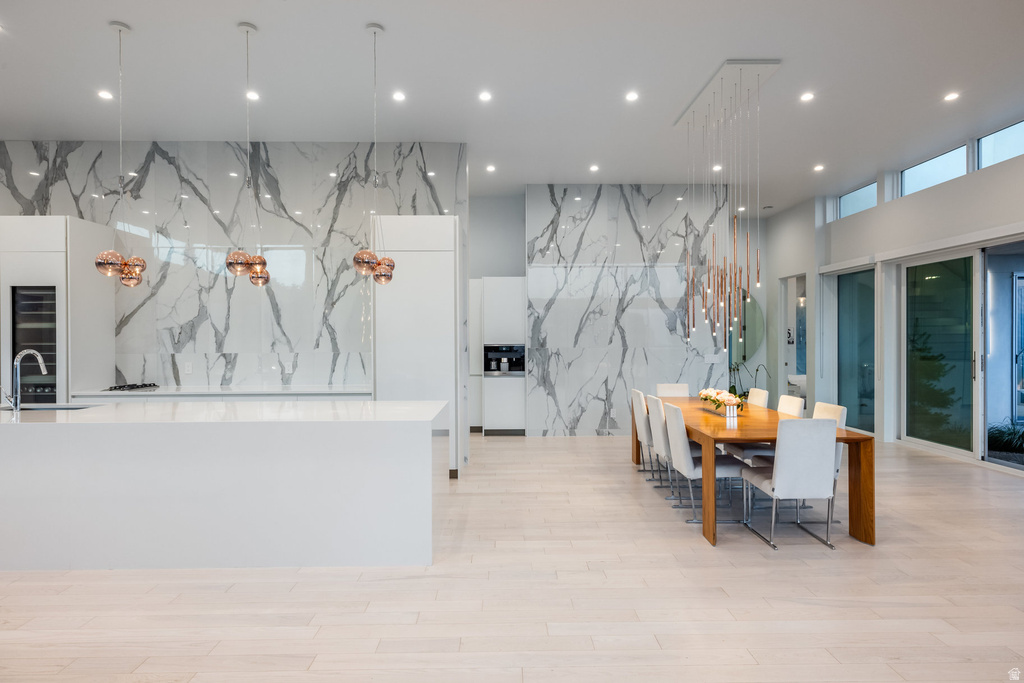 405 N VIRGINIA ST Salt Lake City, UT 84103