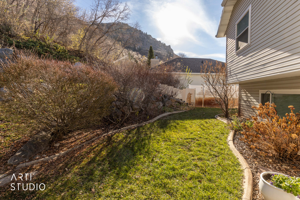 2522 N 1600 E North Ogden, UT 84414