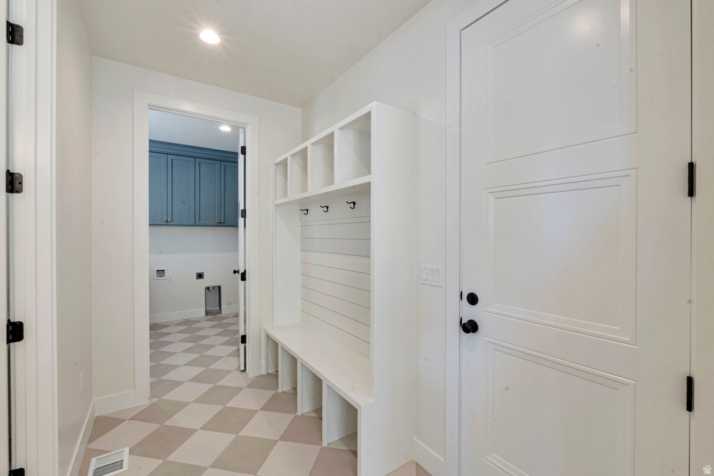 793 W SARA DR Saratoga Springs, UT 84045