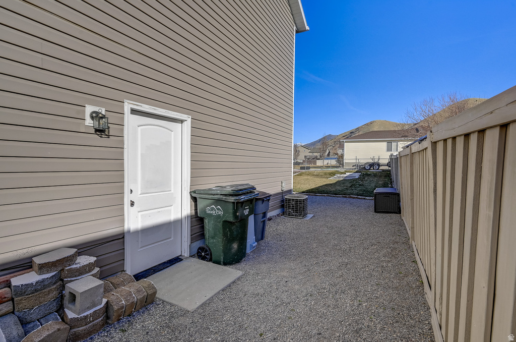 1119 S 970 W Tooele, UT 84074