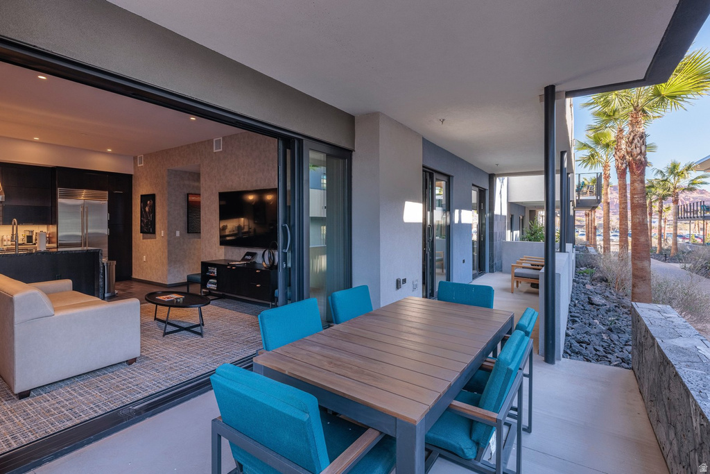 1400 E BLACK DESERT DR photo 4