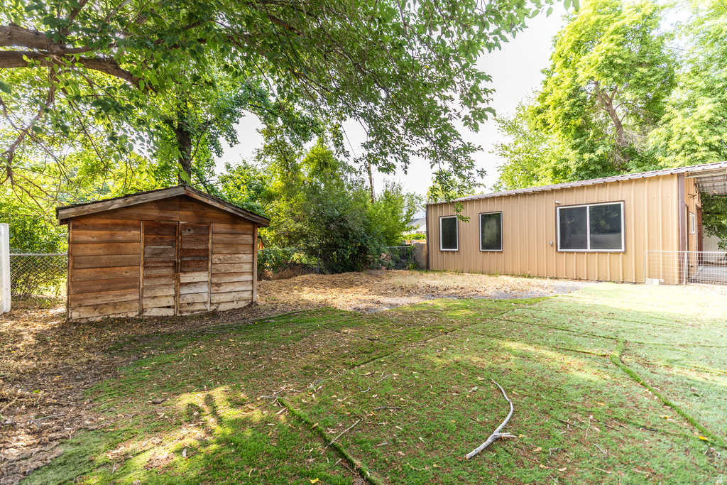 8268 S 865 E Sandy, UT 84094