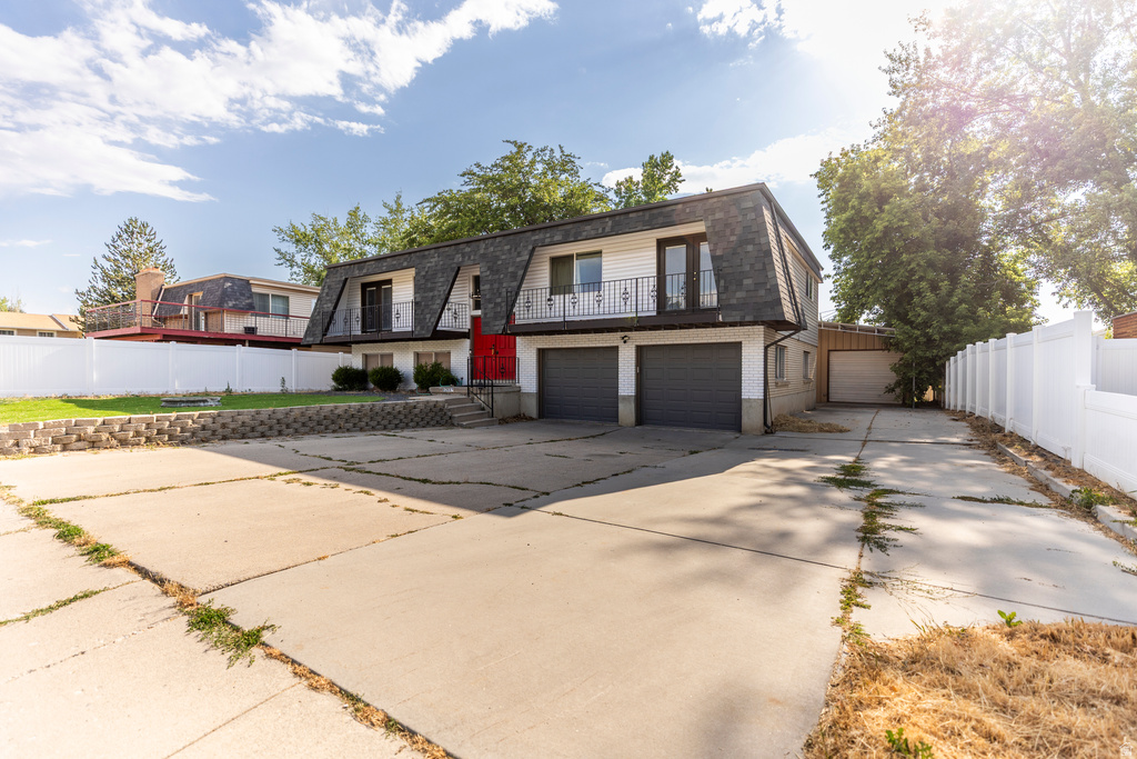 8268 S 865 E Sandy, UT 84094