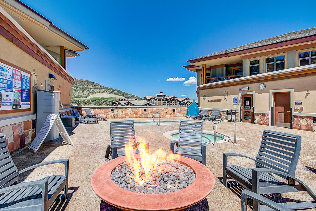 3720 N SUNDIAL CT #C105 Park City, UT 84098