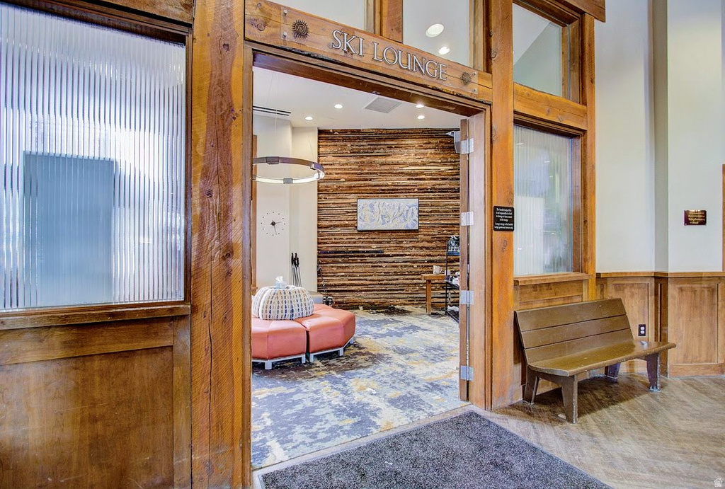 3720 N SUNDIAL CT #C105 Park City, UT 84098