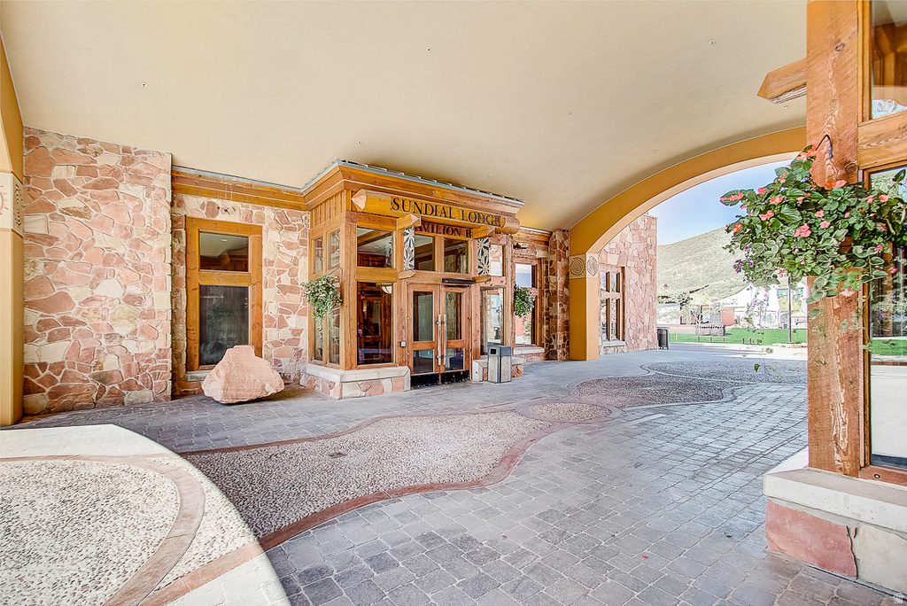 3720 N SUNDIAL CT #C105 Park City, UT 84098