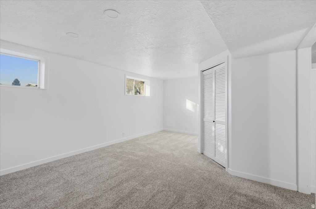 2100 W THECKSTON RD Taylorsville, UT 84129