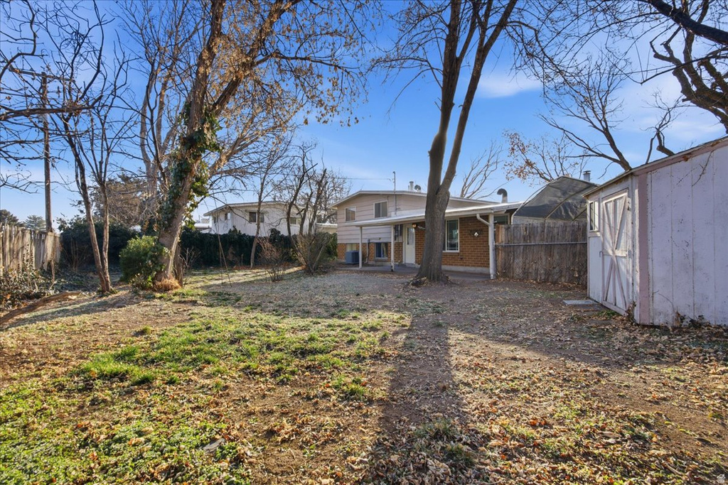 2100 W THECKSTON RD Taylorsville, UT 84129