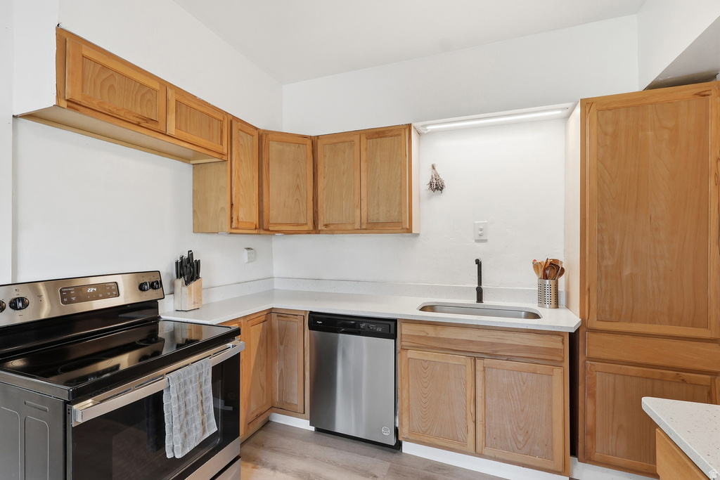 61 W MAIN ST Wellsville, UT 84339