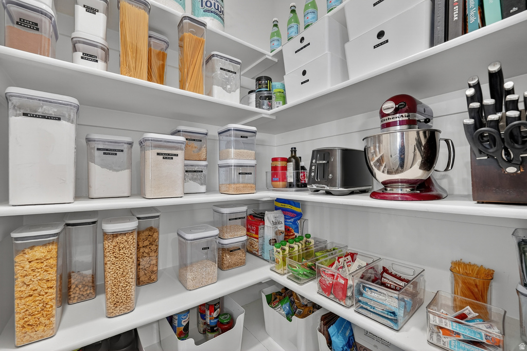 512 S PEGASUS WAY Saratoga Springs, UT 84045