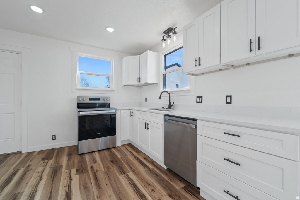 7725 S ALIDA DR West Jordan, UT 84084